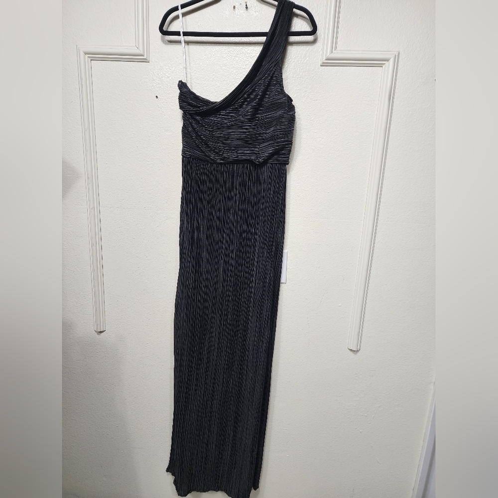 Lulus Poised Performance Black Plisse One-Shoulder Maxi Dress XL Wedding Party - Picture 8 of 9